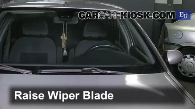 2000 Peugeot 406 LX HDi 2.0L 4 Cyl. Turbo Diesel Windshield Wiper Blade (Front) Replace Wiper Blades